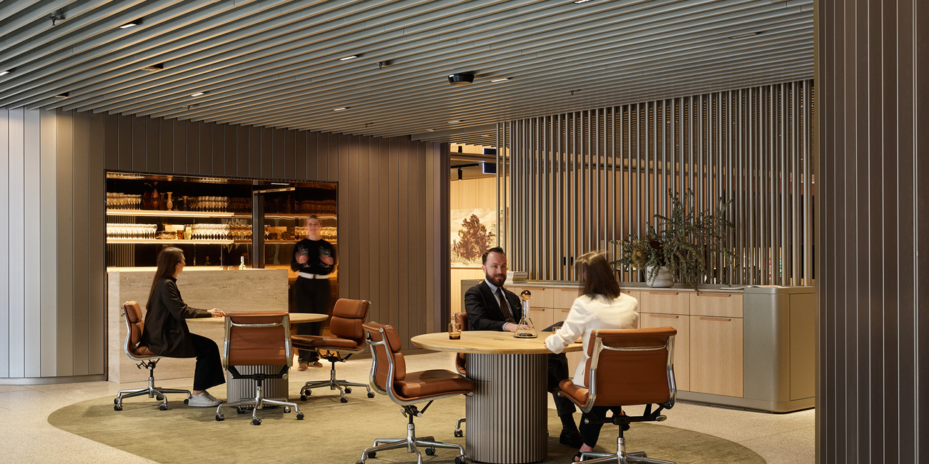 Enterprise 420 acoustic baffles at Macquarie Bank Martin Place. Featured in Projects | 01 Commercial.