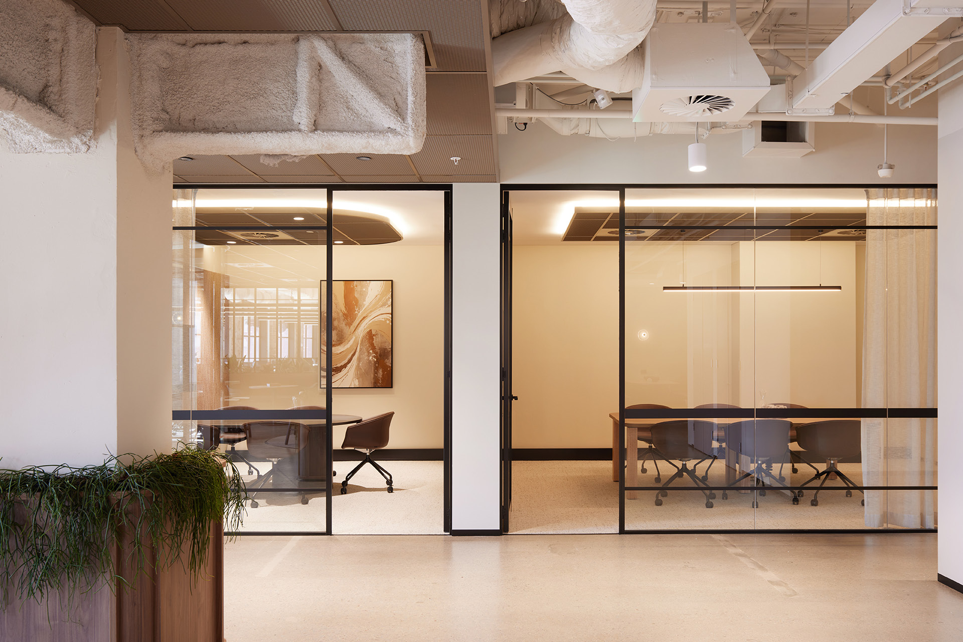 Enterprise Mesh metal panel ceiling installed at 235 Pyrmont St, Level 5 spec suite