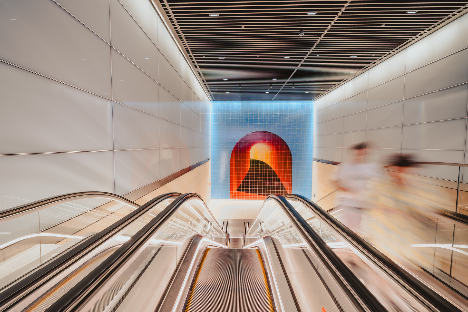Gadigal Metro Station. Enterprise 400 Batten Ceiling System.